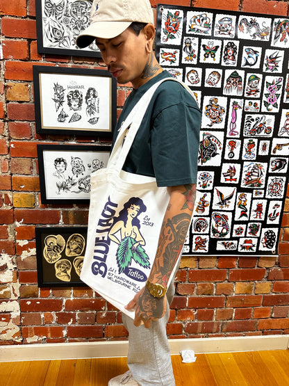 Tote White